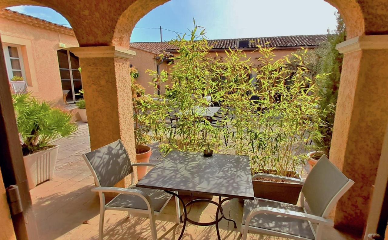 Le Fabian Des Baux Hotel Екстериор снимка